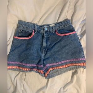 Vintage gasoline denim shorts with floral pattern -